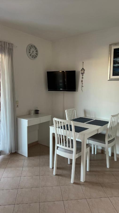 Nada And Family Apartment Rovinjsko Selo Bagian luar foto