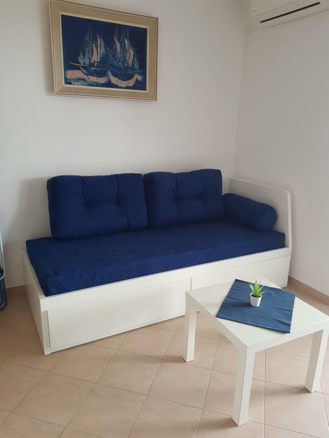 Nada And Family Apartment Rovinjsko Selo Bagian luar foto